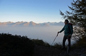 04 Ammirando il mare di nebbia sulla Valtellina